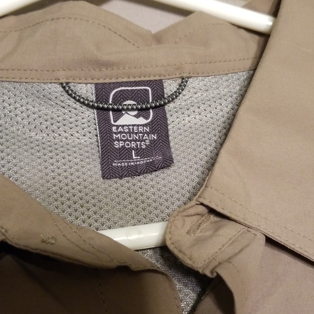 Eastern mountain sports trailhead shirt